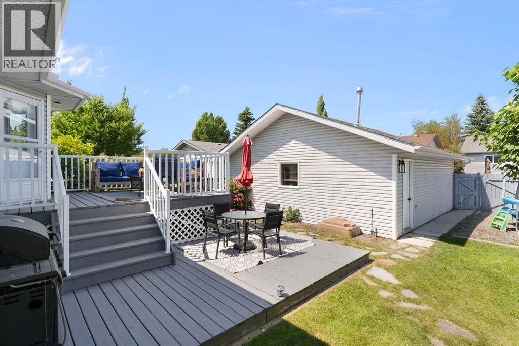 34 West Mcmanus Road, Cochrane, Alberta  T4C 1L8 - Photo 29 - A2329442