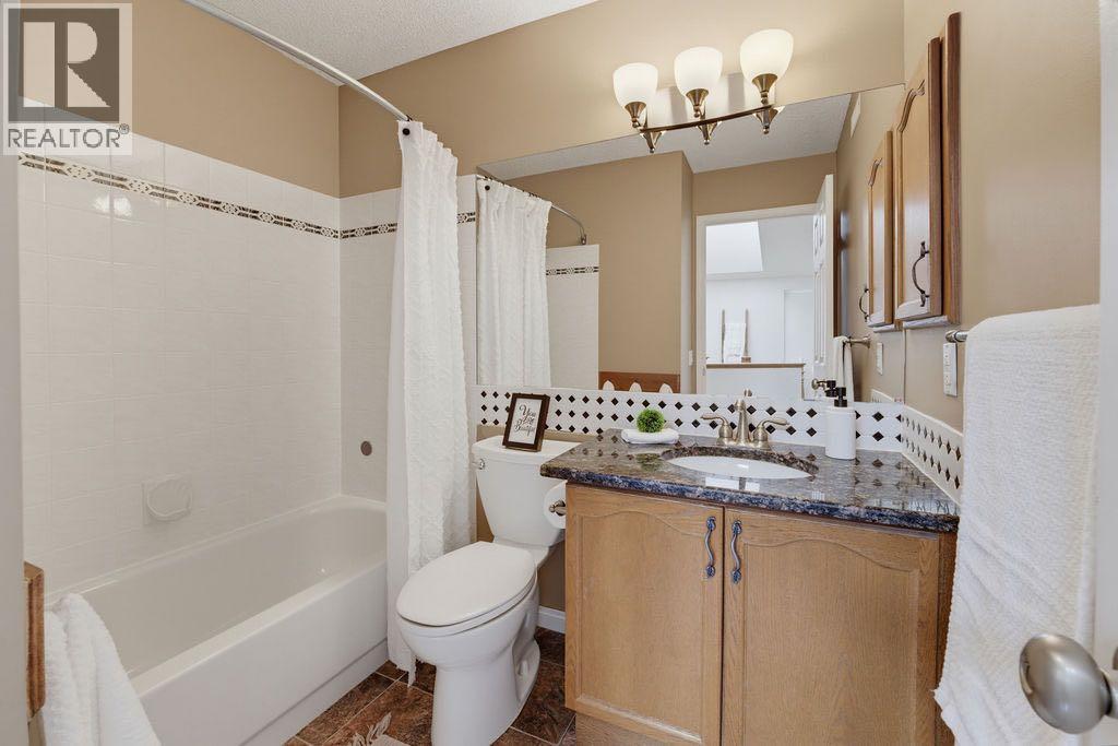 359 Hidden Ranch Place NW, Calgary, Alberta T3A 5N7 - Photo 22 - A2329869