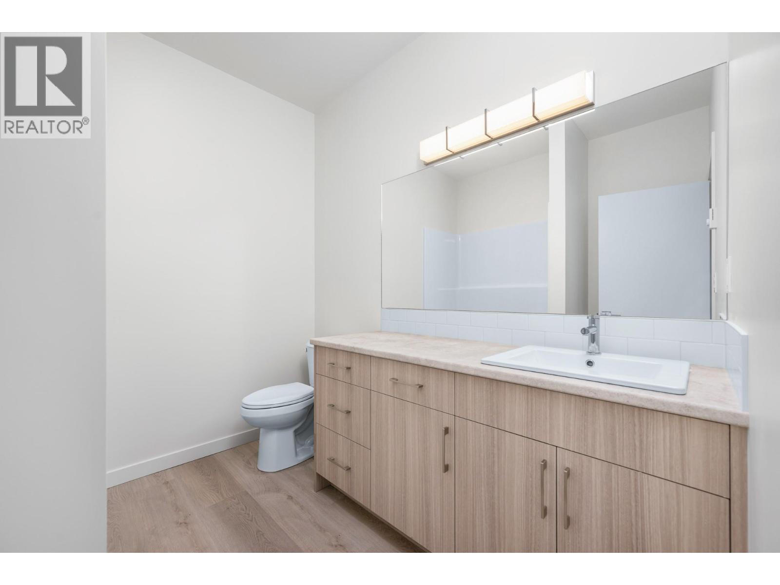 4313 Painted Turtle Drive, Vernon, British Columbia  V1H 1A2 - Photo 11 - 10397163