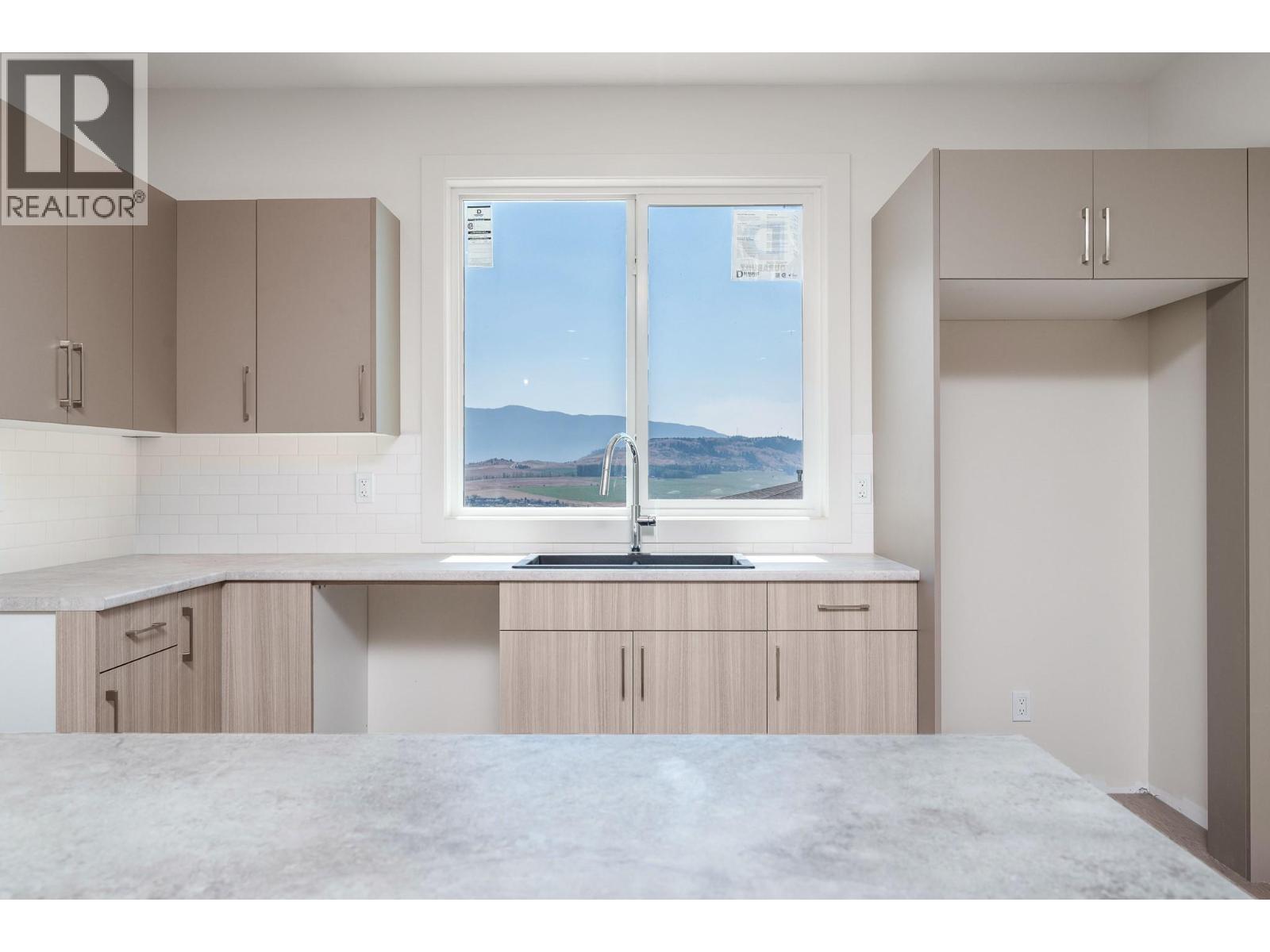 4313 Painted Turtle Drive, Vernon, British Columbia  V1H 1A2 - Photo 28 - 10397163