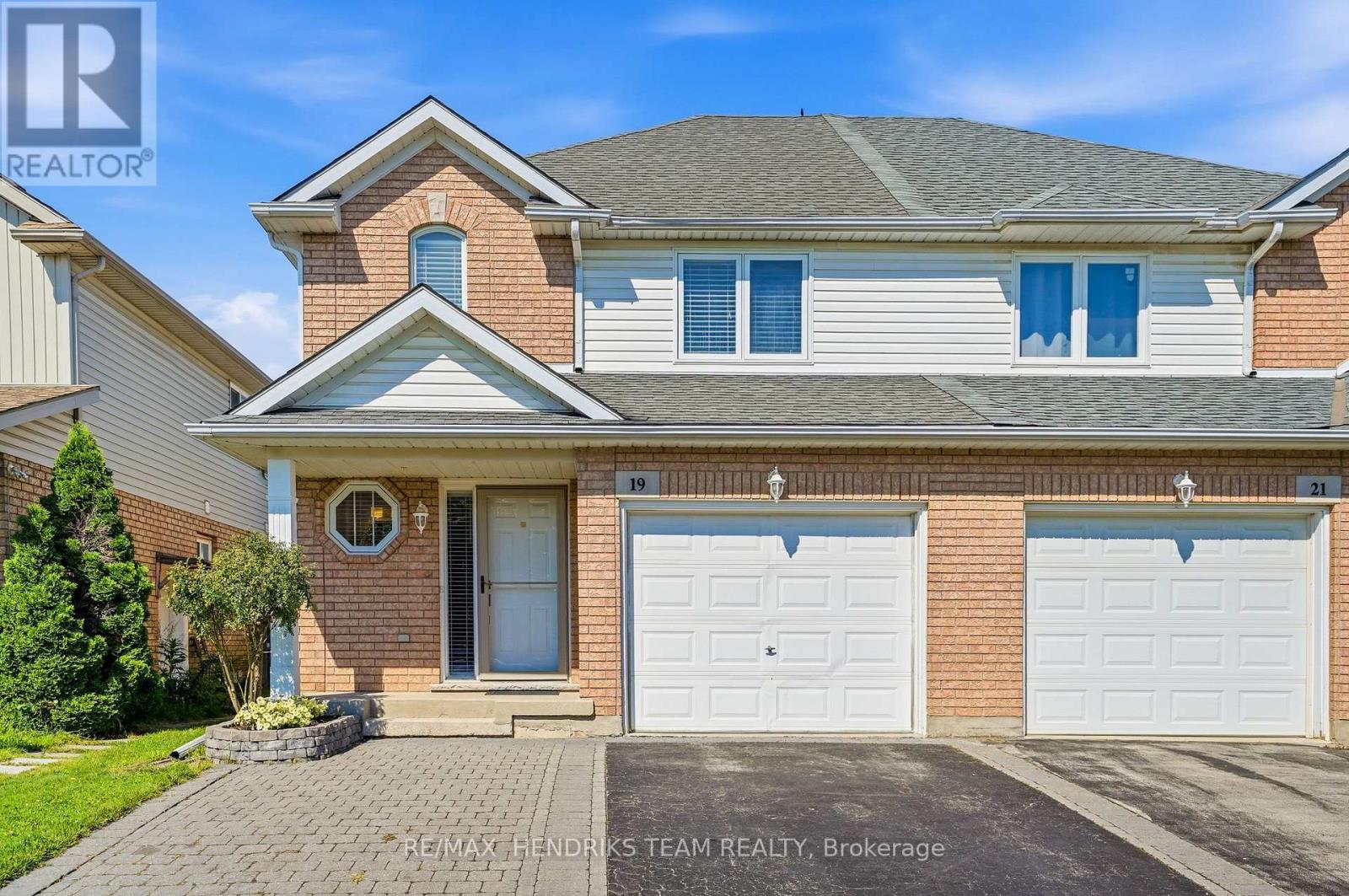 19 Mcbride Drive, St. Catharines, Ontario  L2S 3Y4 - Photo 1 - X13663130