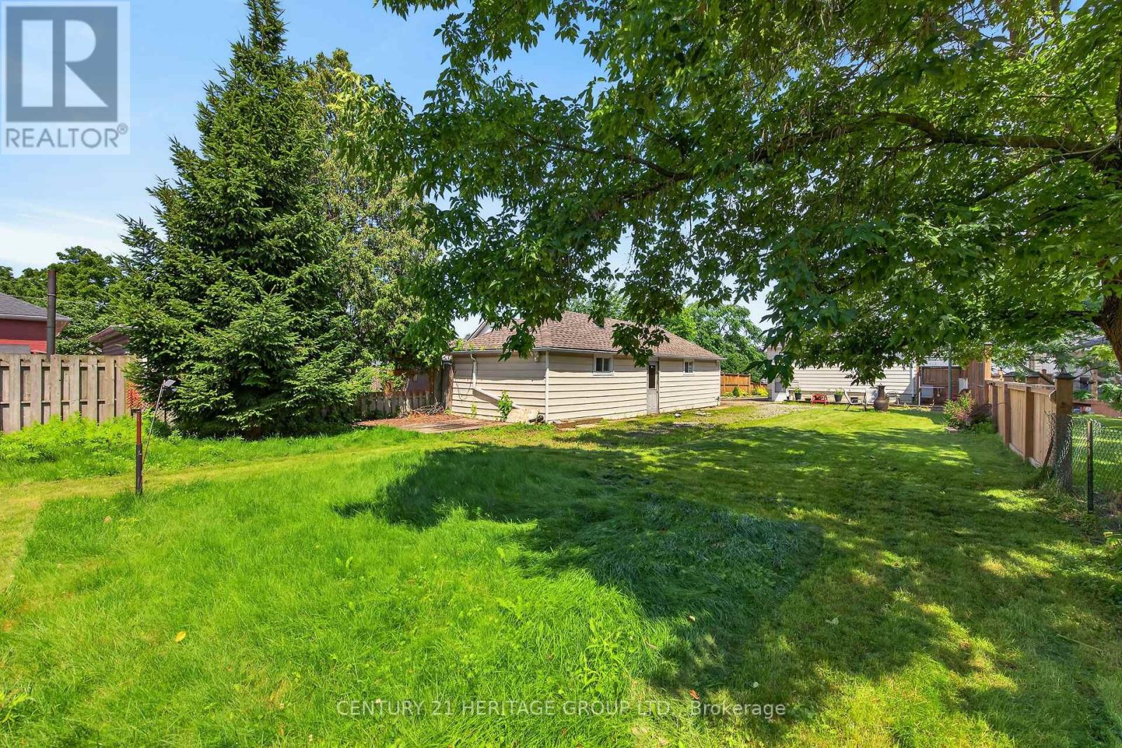 208 Carlton Street, St. Catharines, Ontario  L2R 1S6 - Photo 45 - X13526382