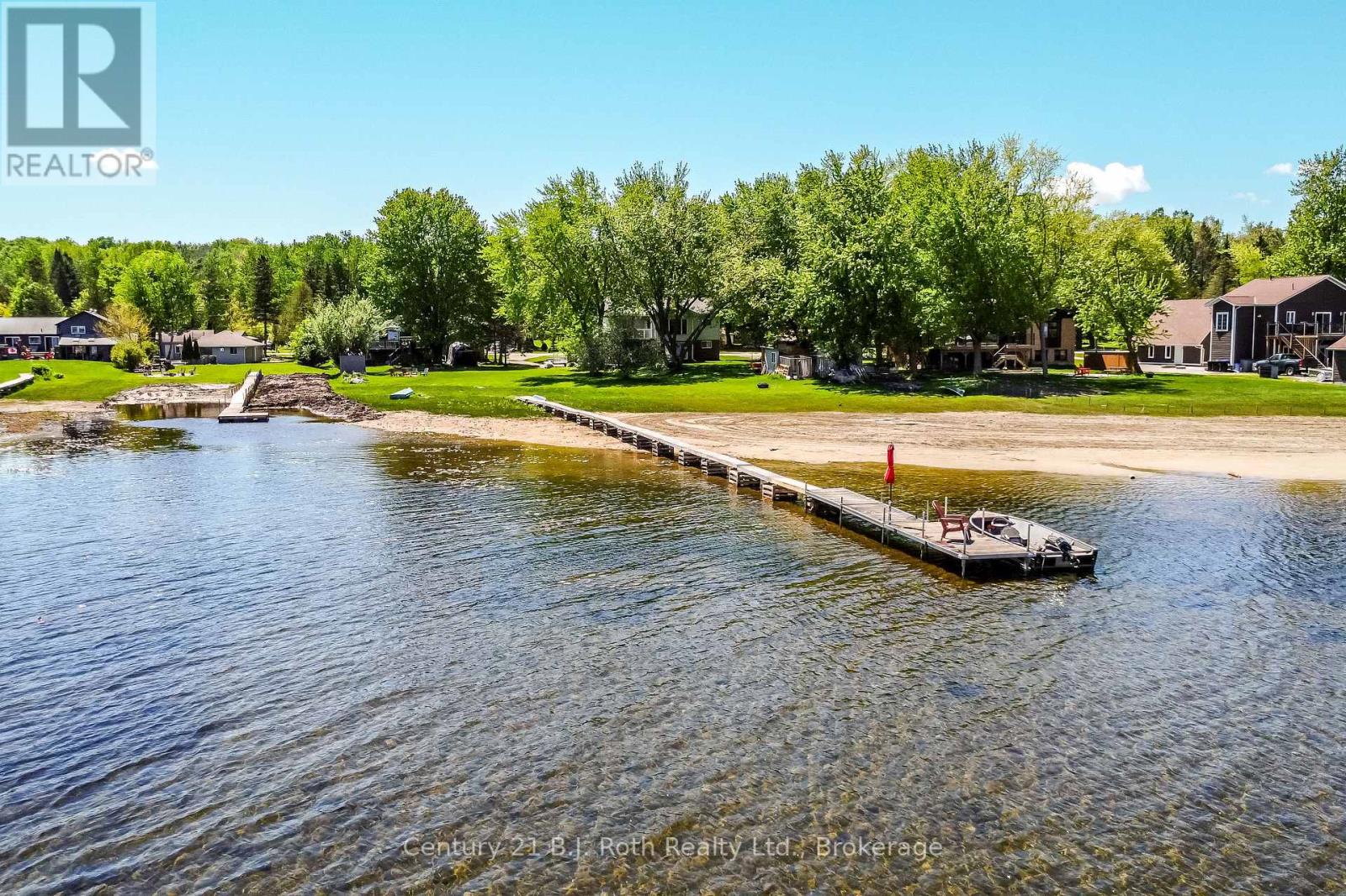 95 Maskinonge Road, Tay, Ontario L0K 2A0 - Photo 2 - S13663056