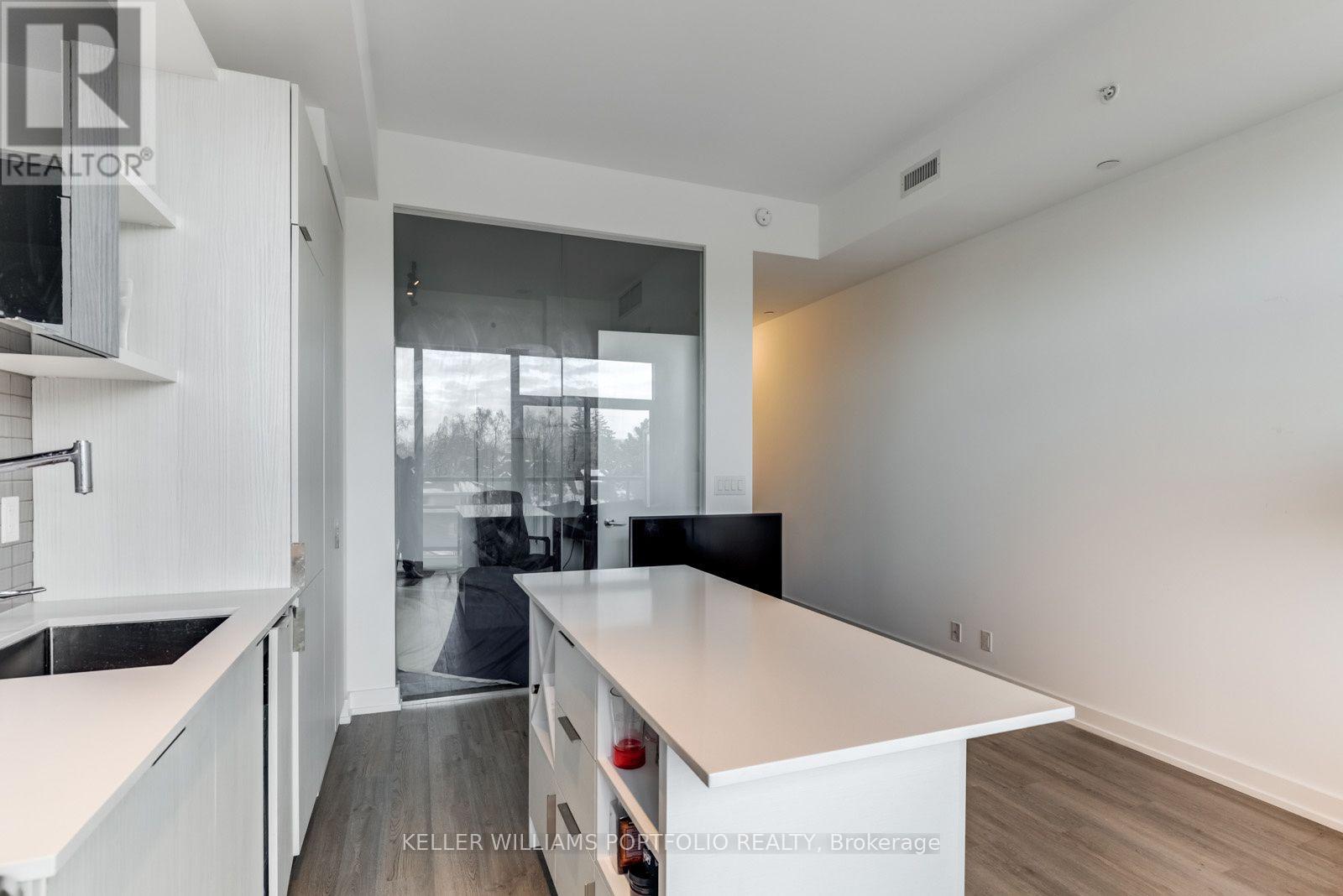 516 - 6 Parkwood Avenue, Toronto, Ontario  M4V 0A3 - Photo 13 - C13663096