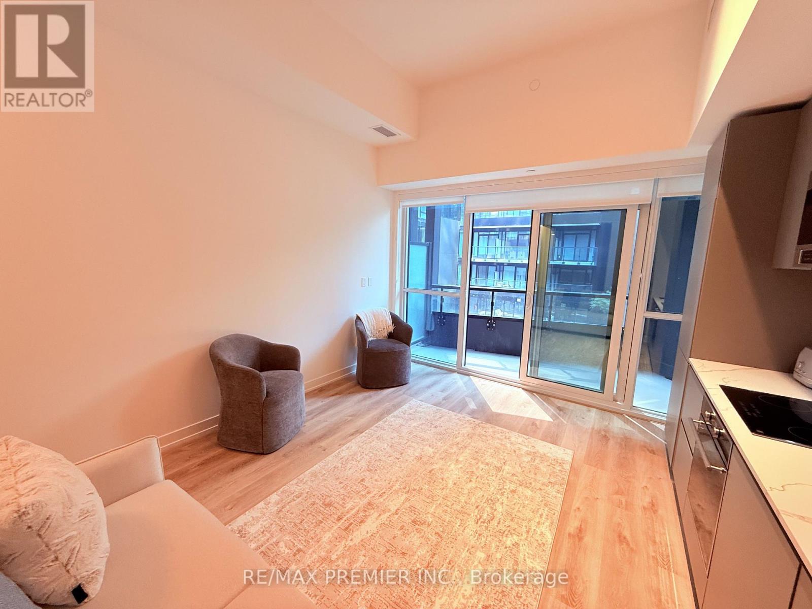 410s - 110 Broadway Avenue, Toronto, Ontario M4P 1V7 - Photo 3 - C13663138
