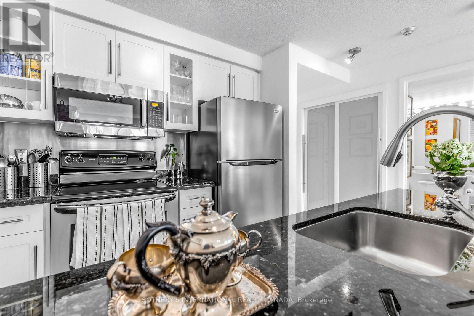 2809 - 10 Yonge Street, Toronto, Ontario  M5E 1R4 - Photo 14 - C13663184