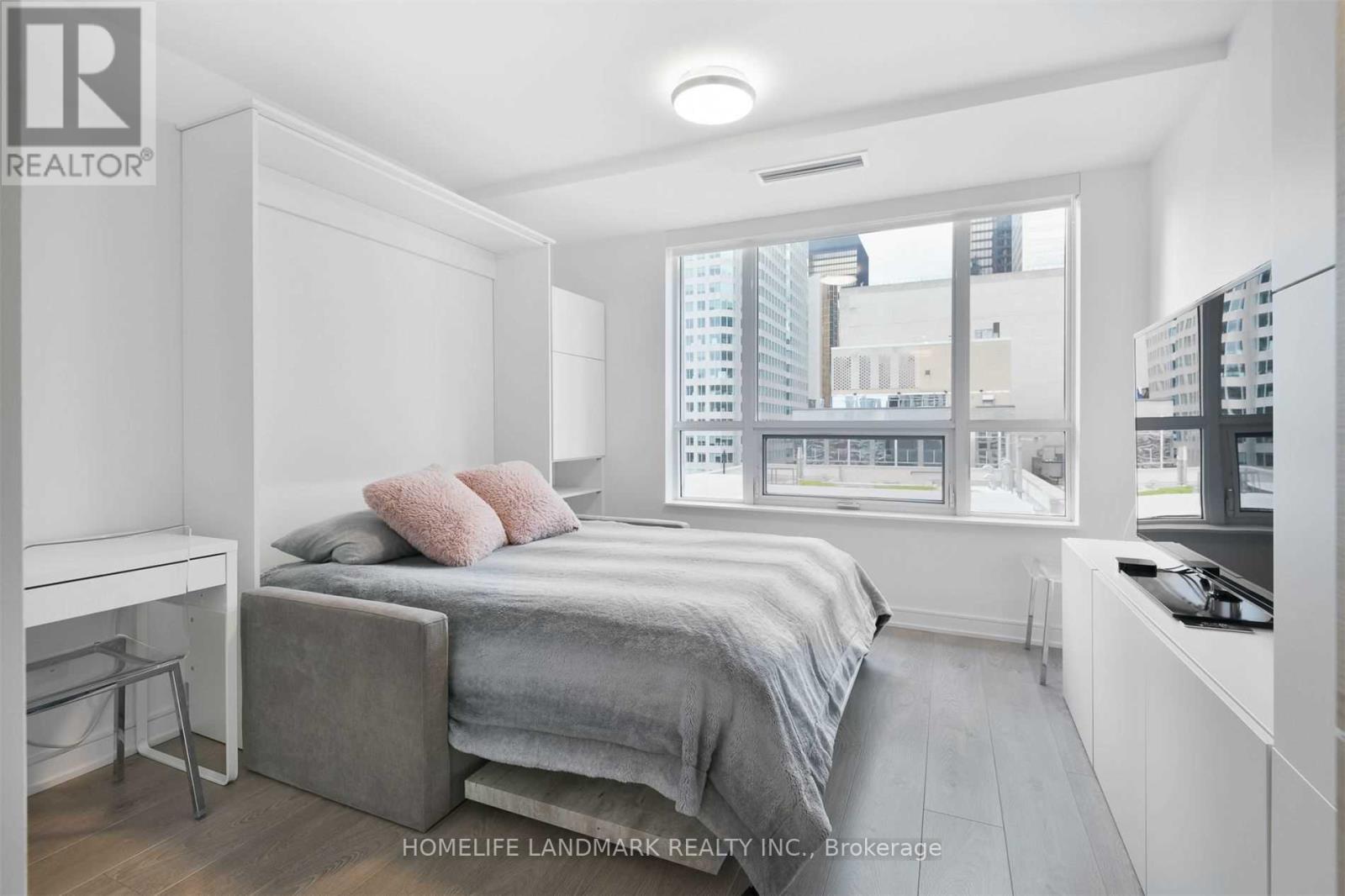 1012 - 88 Scott Street, Toronto, Ontario  M5E 0A9 - Photo 3 - C13663192
