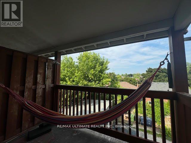 127 Robina Avenue, Toronto, Ontario  M6C 3Y8 - Photo 16 - C13663228