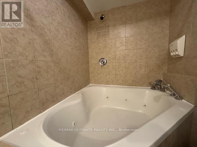 127 Robina Avenue, Toronto, Ontario  M6C 3Y8 - Photo 5 - C13663228