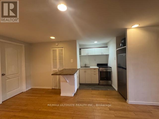127 Robina Avenue, Toronto, Ontario  M6C 3Y8 - Photo 8 - C13663228