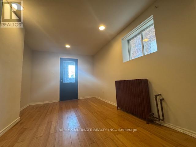 127 Robina Avenue, Toronto, Ontario  M6C 3Y8 - Photo 9 - C13663228