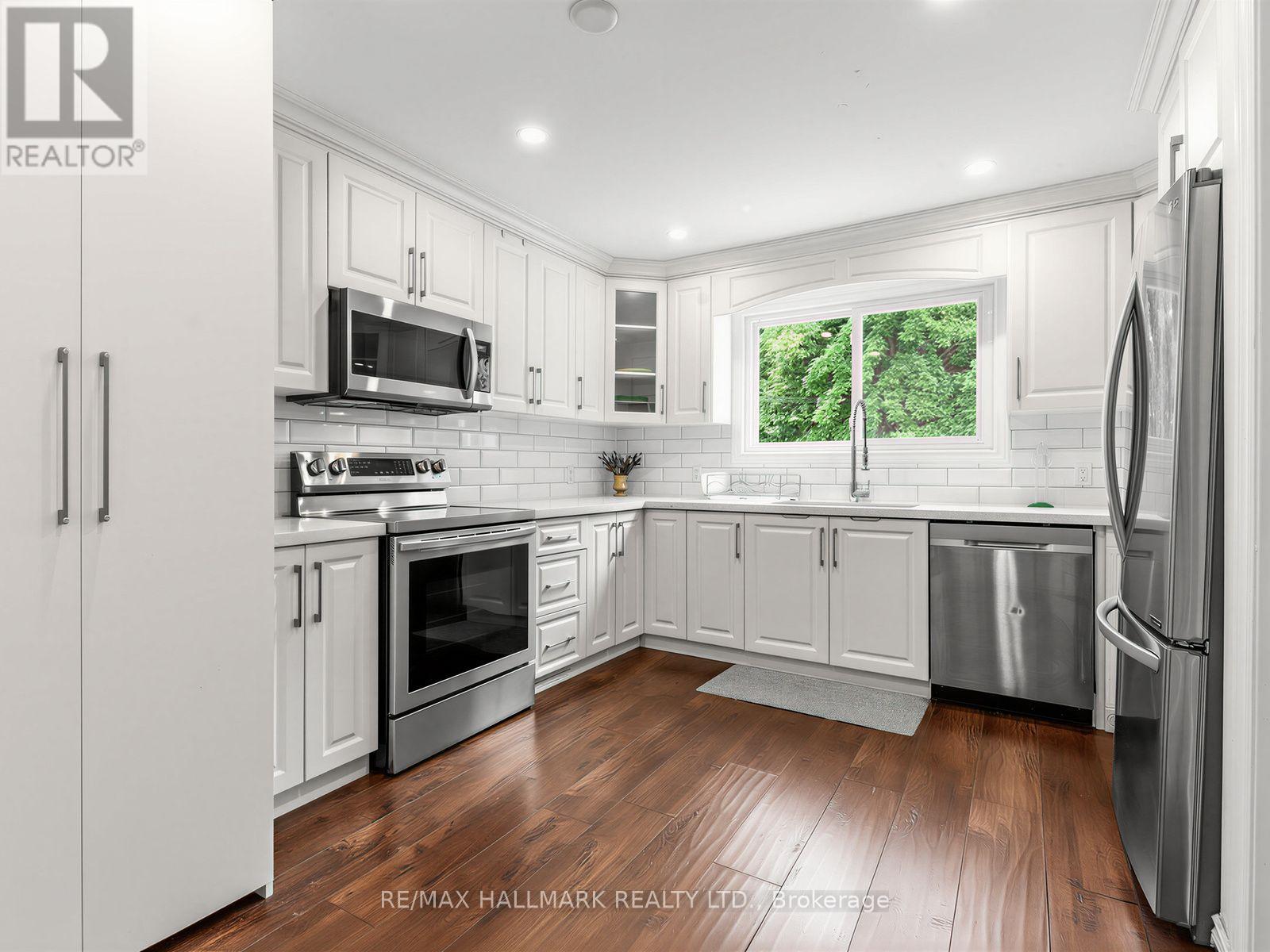 Main & Second Floor - 41 Woodville Avenue, Toronto, Ontario M4K 2J5 - Photo 13 - E13663048
