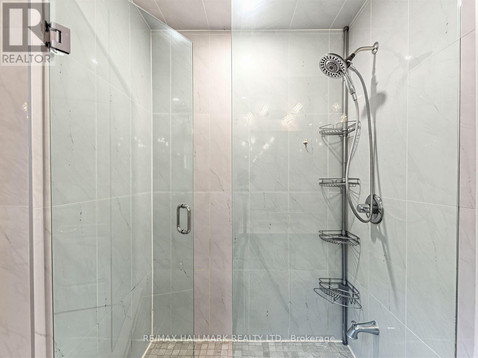 Main & Second Floor - 41 Woodville Avenue, Toronto, Ontario M4K 2J5 - Photo 17 - E13663048