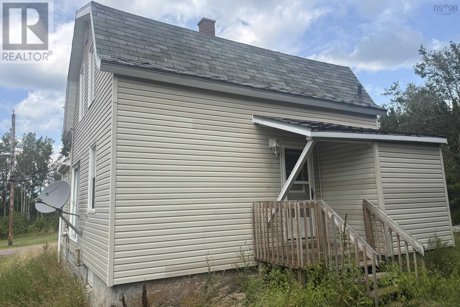 4 Starr Street, Springhill, Nova Scotia  B0M 1X0 - Photo 7 - 202620264