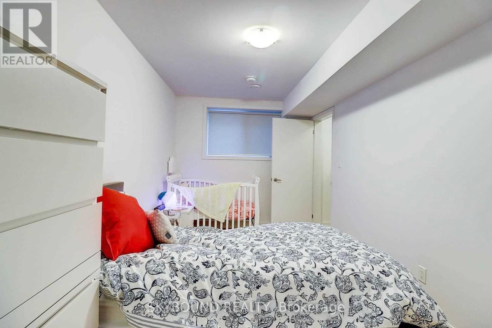 23 - Room 1 - 1720 Simcoe Street N, Oshawa, Ontario L1G 0C3 - Photo 13 - E13663140