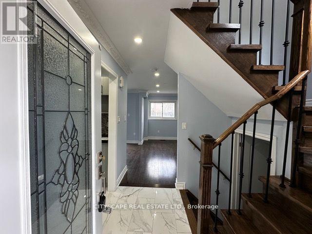 82 Chatfield Drive, Ajax, Ontario  L1T 2J9 - Photo 5 - E13663152