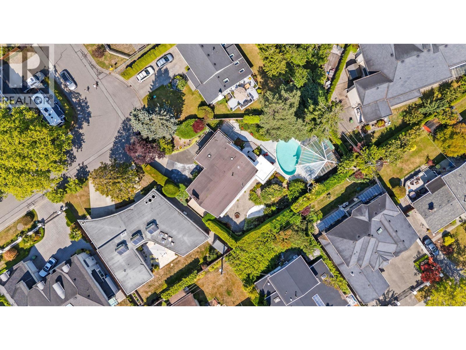 8660 Fairfax Crescent, Richmond, British Columbia  V7C 1Y1 - Photo 7 - R3154688