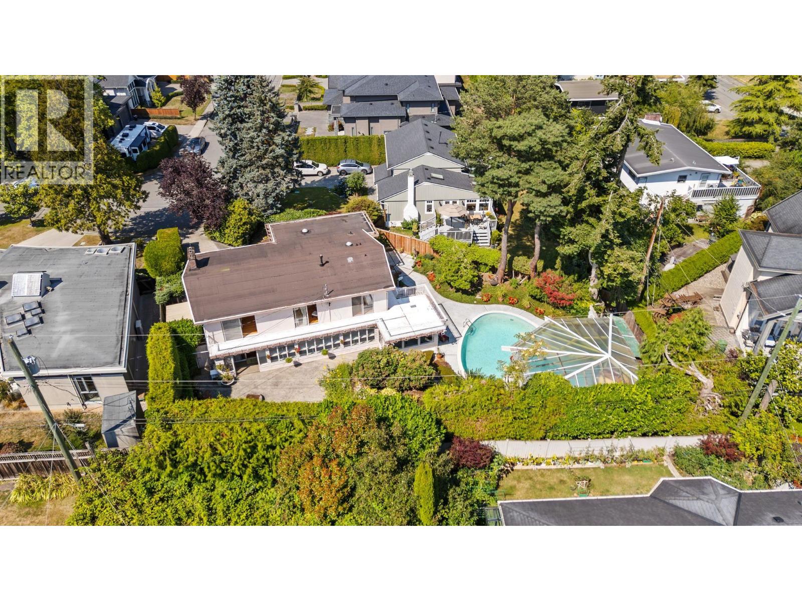 8660 Fairfax Crescent, Richmond, British Columbia  V7C 1Y1 - Photo 5 - R3154688