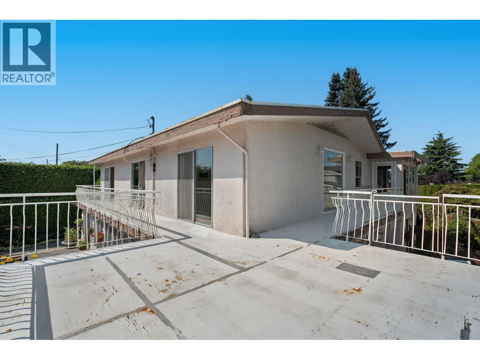 8660 Fairfax Crescent, Richmond, British Columbia  V7C 1Y1 - Photo 22 - R3154688