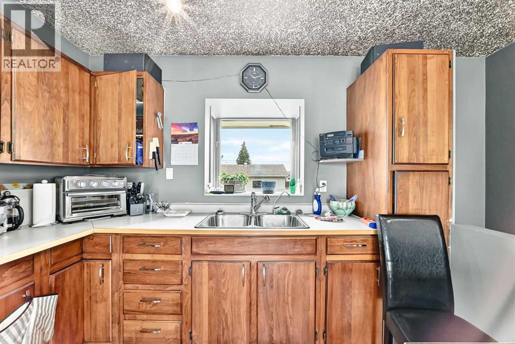 7312 36 Avenue NW, Calgary, Alberta  T3B 1T8 - Photo 23 - A2321002