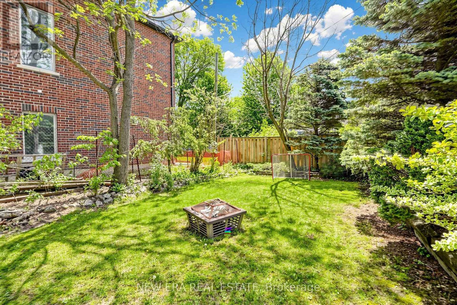 197 Lucas Street, Richmond Hill, Ontario L4C 4P8 - Photo 39 - N13663042