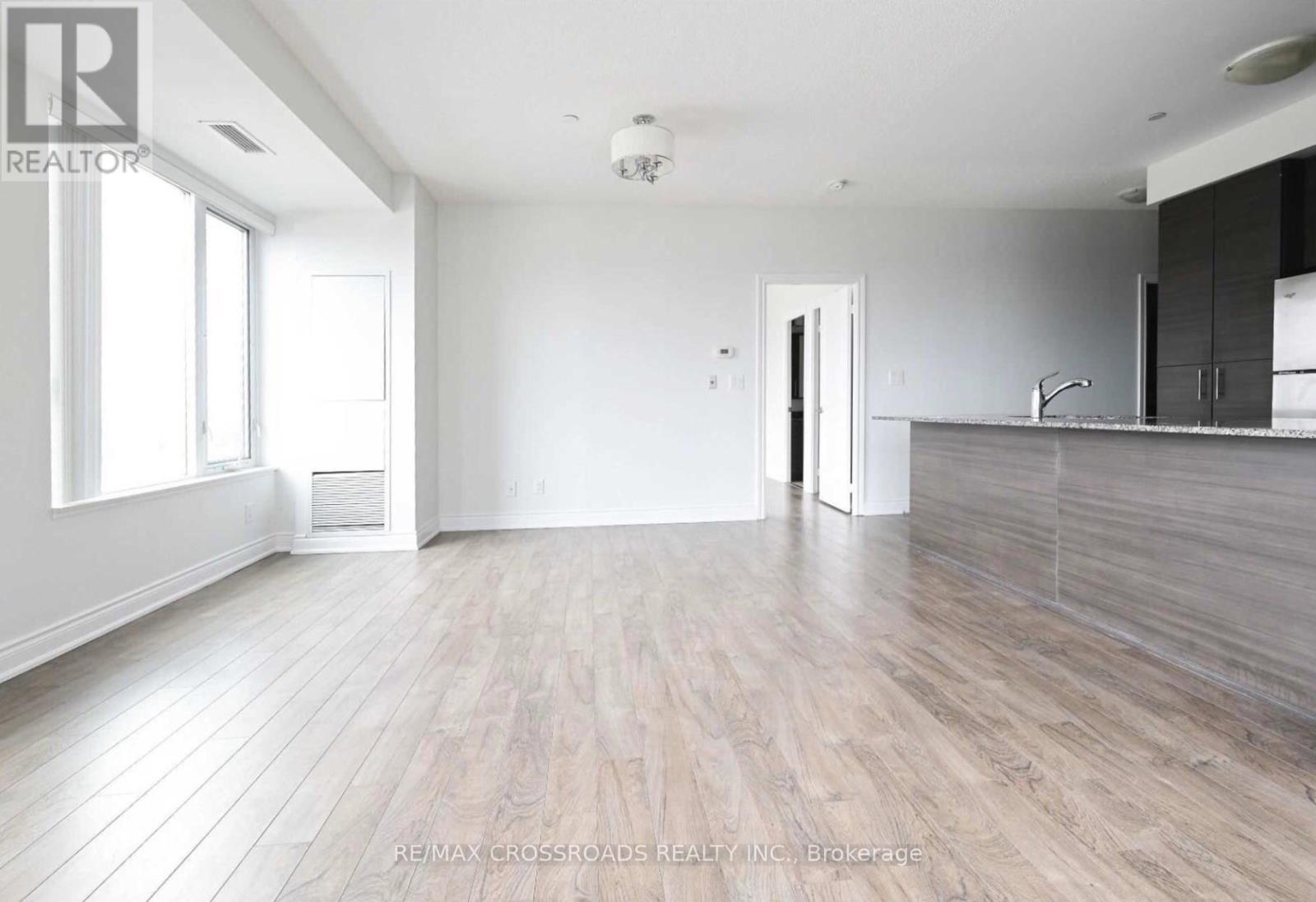 906 - 325 South Park Road, Markham, Ontario L3T 0B8 - Photo 5 - N13663068