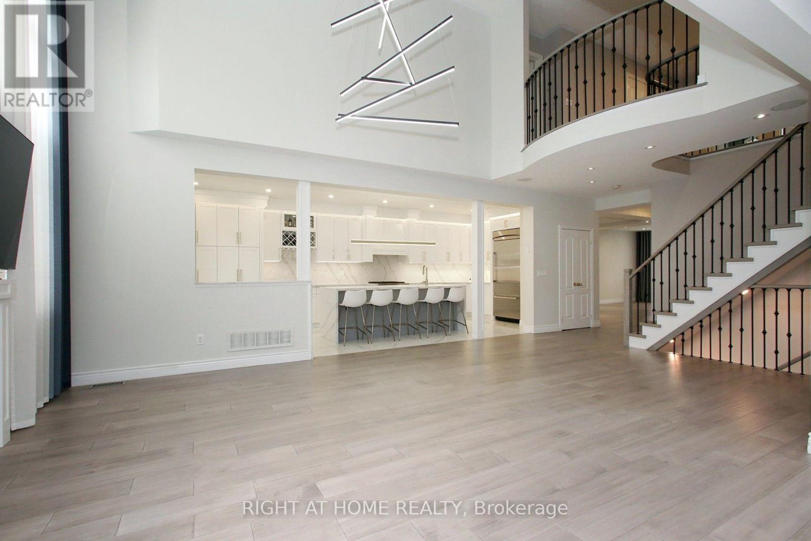 133 Woodville Drive, Vaughan, Ontario  L6A 4K4 - Photo 11 - N13663236
