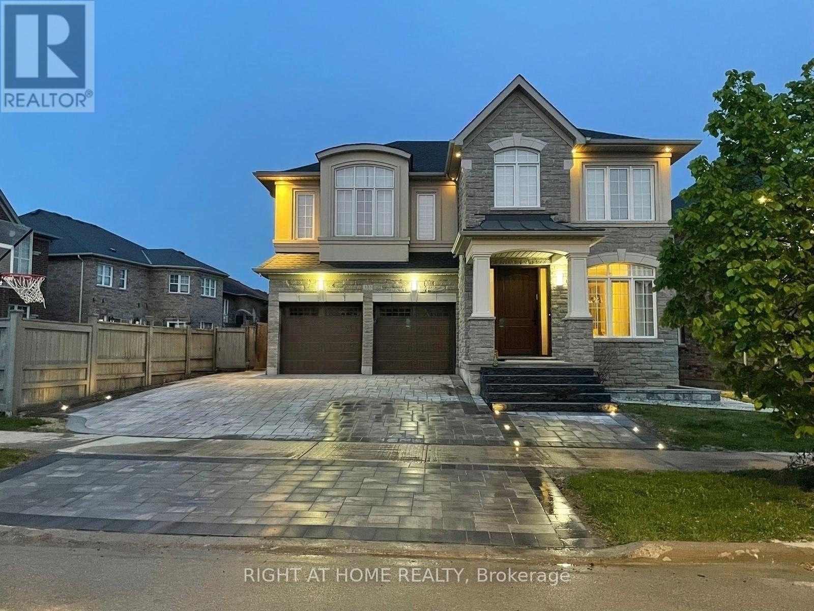 133 Woodville Drive, Vaughan, Ontario  L6A 4K4 - Photo 2 - N13663236