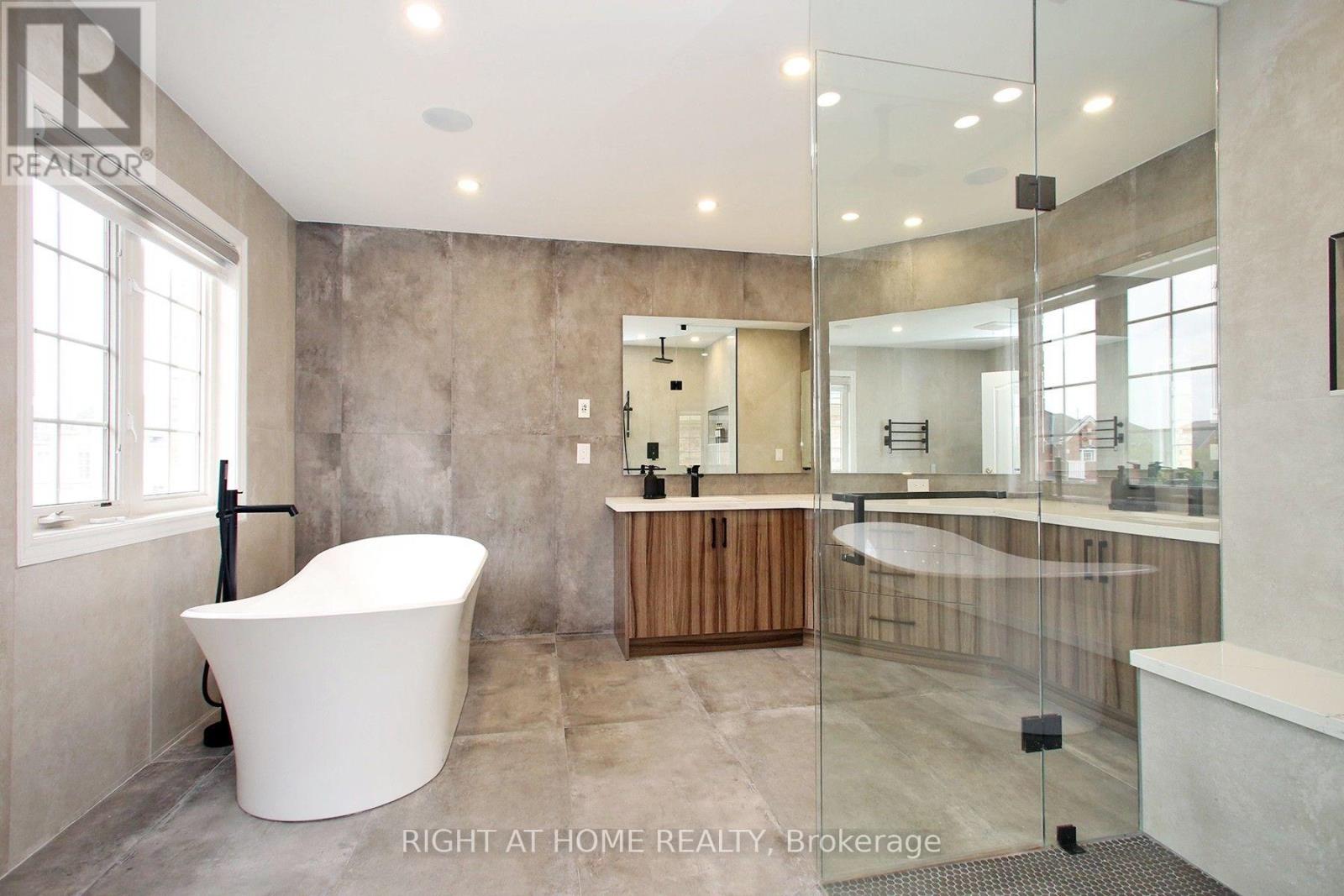 133 Woodville Drive, Vaughan, Ontario  L6A 4K4 - Photo 23 - N13663236