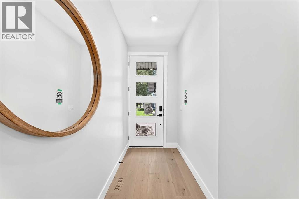 3106 15 Avenue SW, Calgary, Alberta  T3C 0Y6 - Photo 2 - A2326720