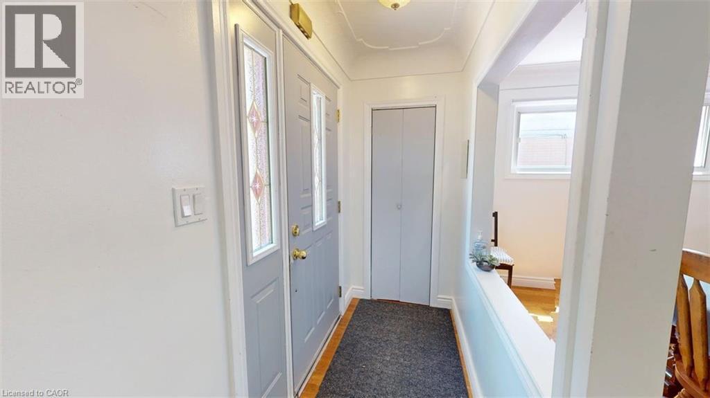 56 Lower Horning Road, Hamilton, Ontario  L8S 3G3 - Photo 3 - 40851810