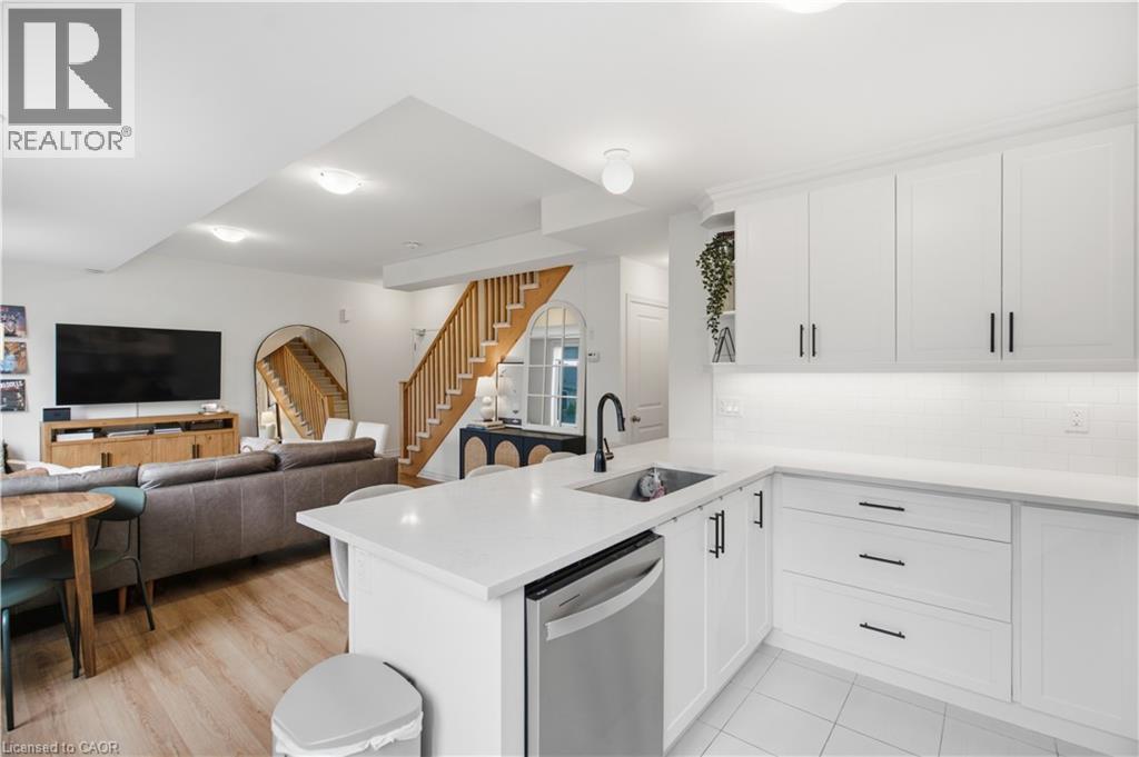 383 Dundas Street E Unit# 49, Waterdown, Ontario  L8B 1X6 - Photo 11 - 40854871