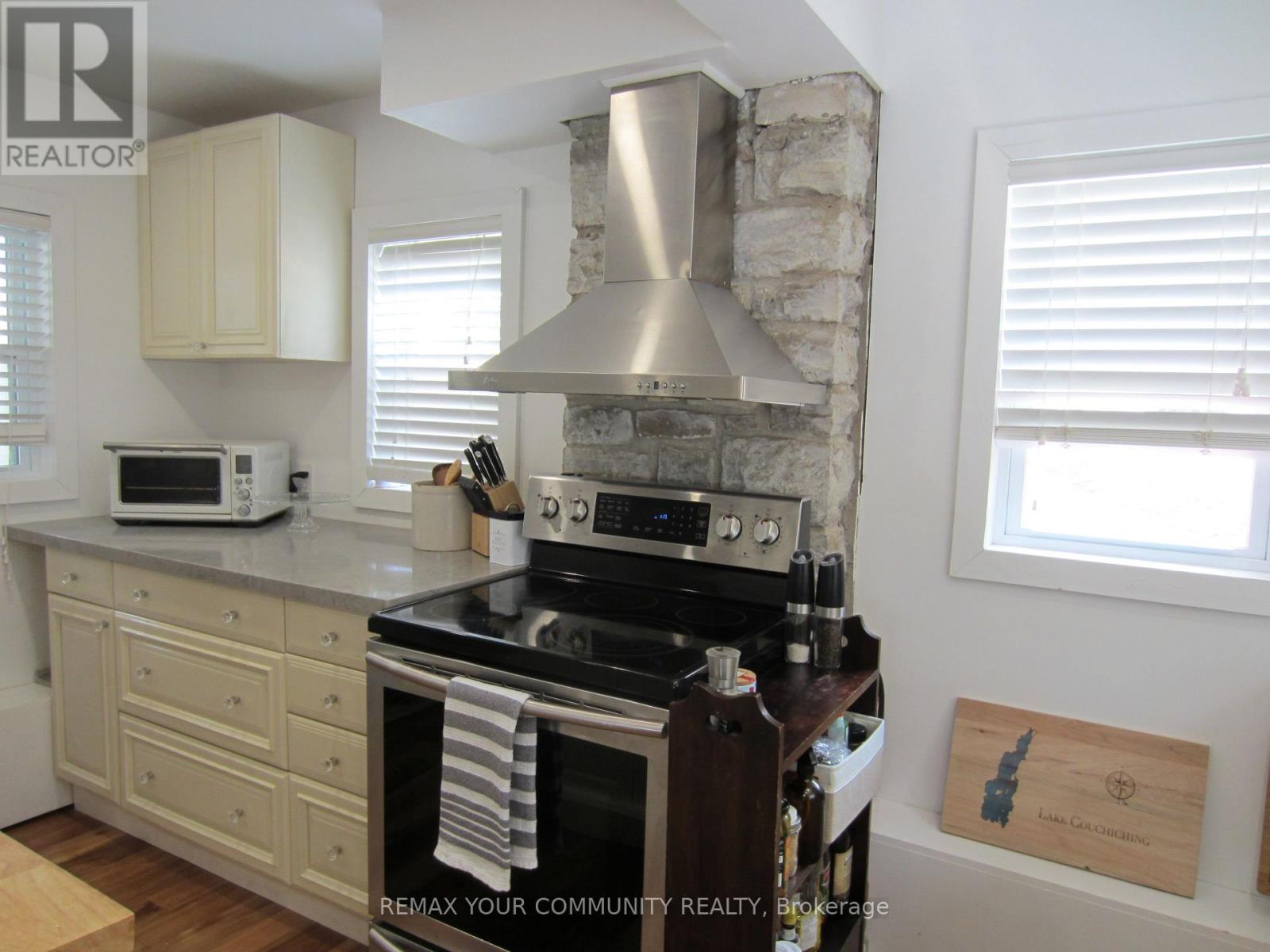 6576 Quarry Point Road, Ramara, Ontario  L3V 0S3 - Photo 10 - S13663136