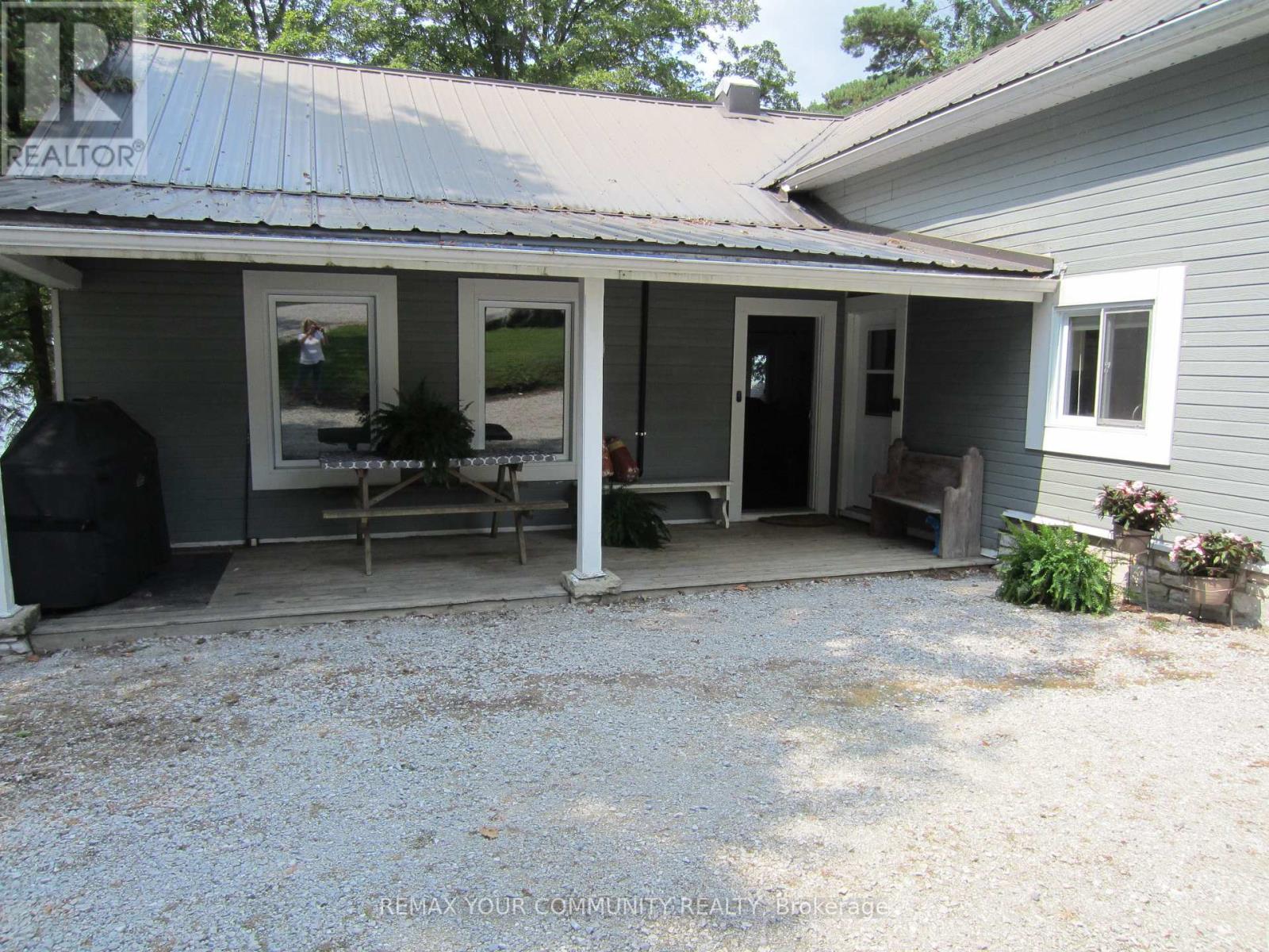 6576 Quarry Point Road, Ramara, Ontario  L3V 0S3 - Photo 2 - S13663136
