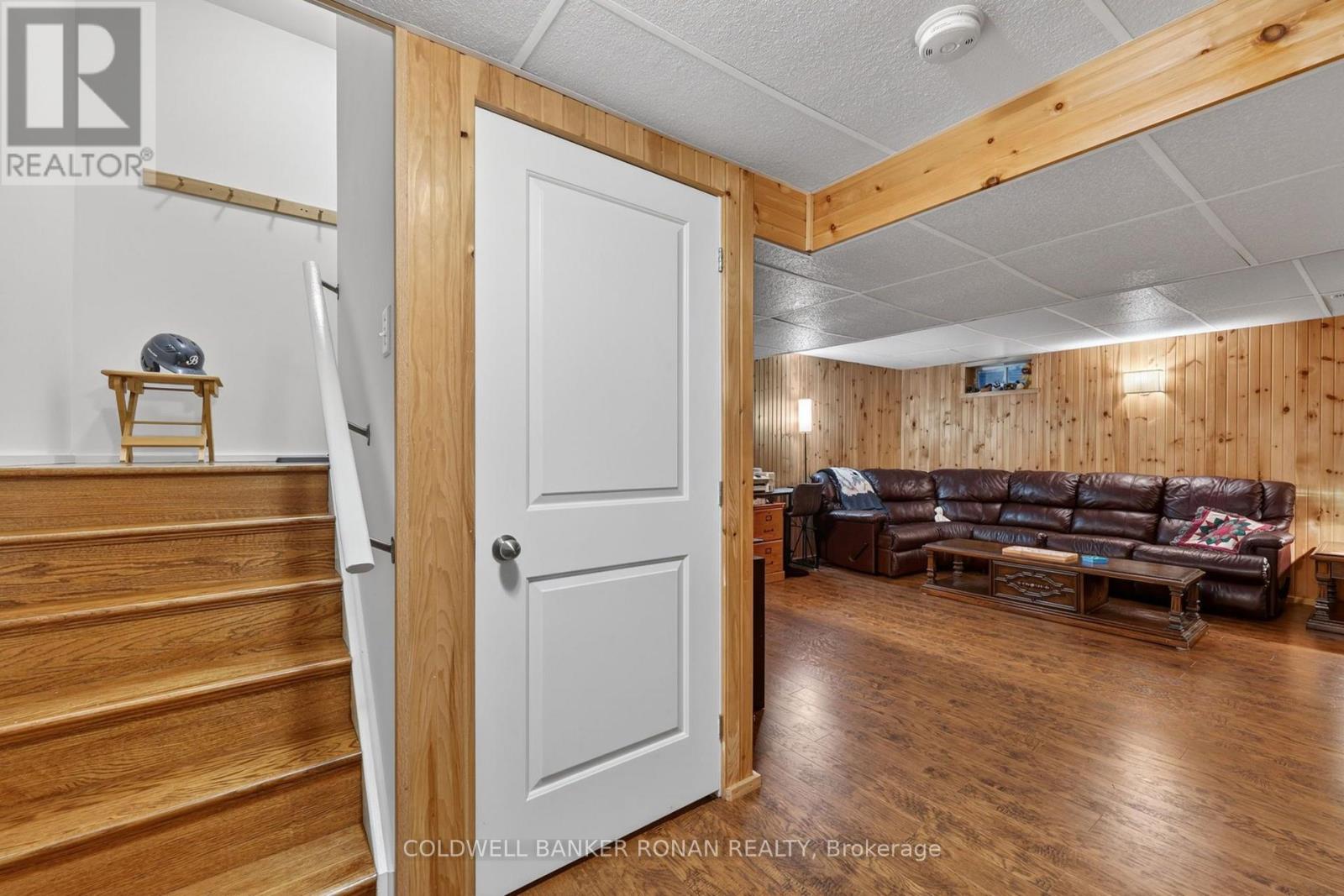 24 Ryan Court, Barrie, Ontario L4M 6N7 - Photo 34 - S13663214
