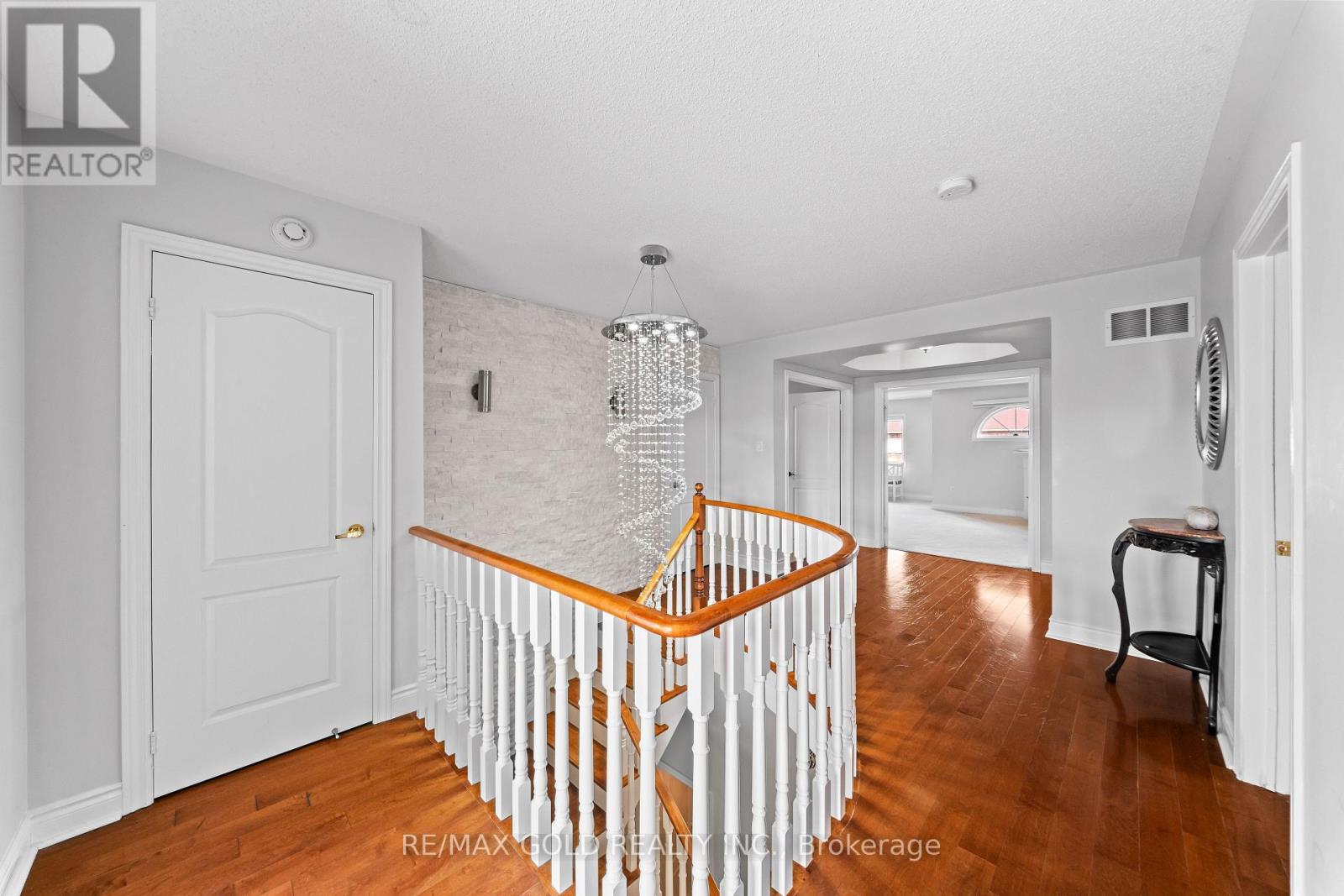 31 Fontainebleu Road, Brampton, Ontario  L6P 1Z1 - Photo 16 - W13663106