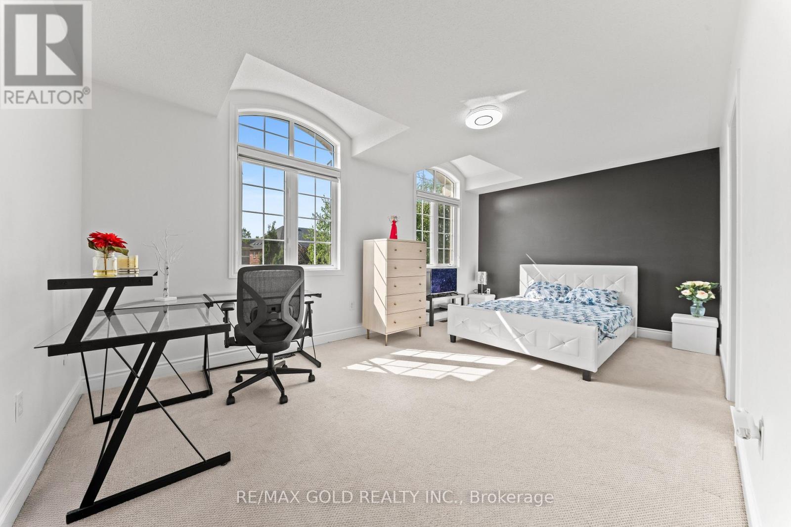 31 Fontainebleu Road, Brampton, Ontario  L6P 1Z1 - Photo 19 - W13663106