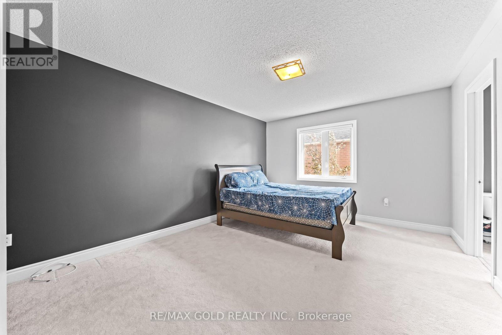 31 Fontainebleu Road, Brampton, Ontario  L6P 1Z1 - Photo 21 - W13663106