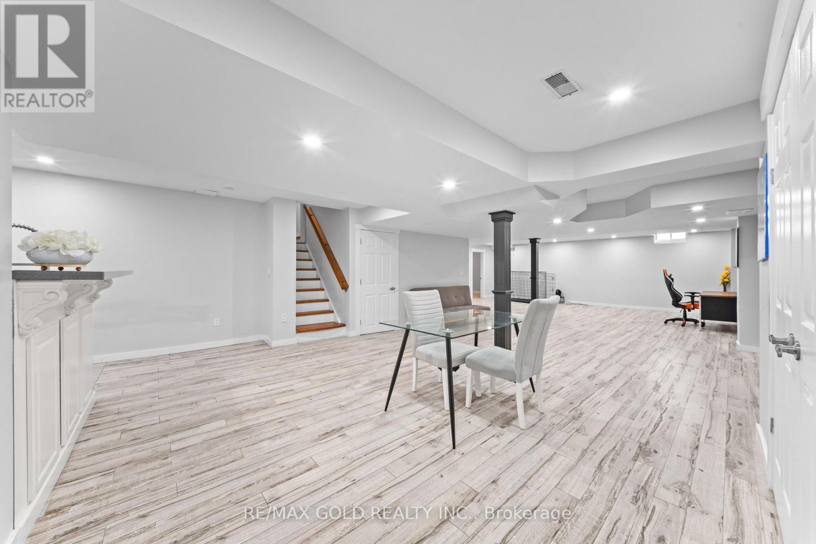 31 Fontainebleu Road, Brampton, Ontario  L6P 1Z1 - Photo 27 - W13663106