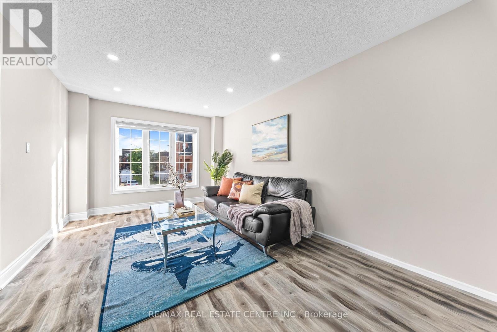 42 Domenico Crescent, Brampton, Ontario  L6P 1H5 - Photo 7 - W13663114
