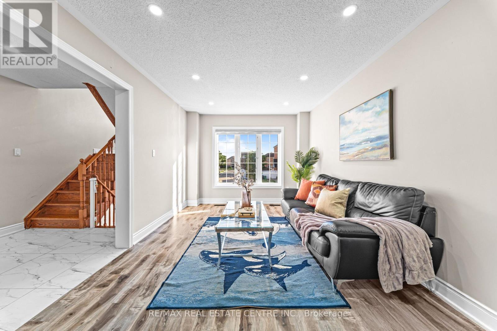 42 Domenico Crescent, Brampton, Ontario  L6P 1H5 - Photo 8 - W13663114