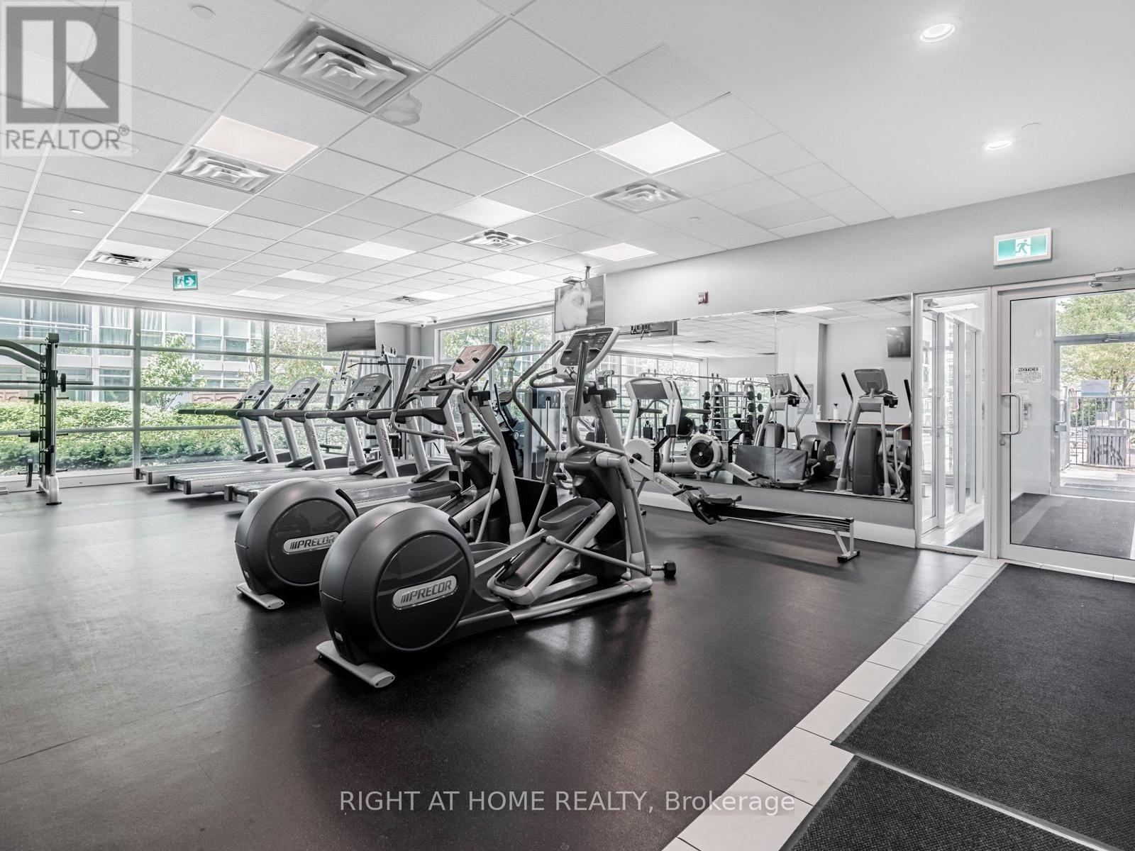 208 - 155 Legion Road N, Toronto, Ontario  M8Y 0A7 - Photo 25 - W13663176