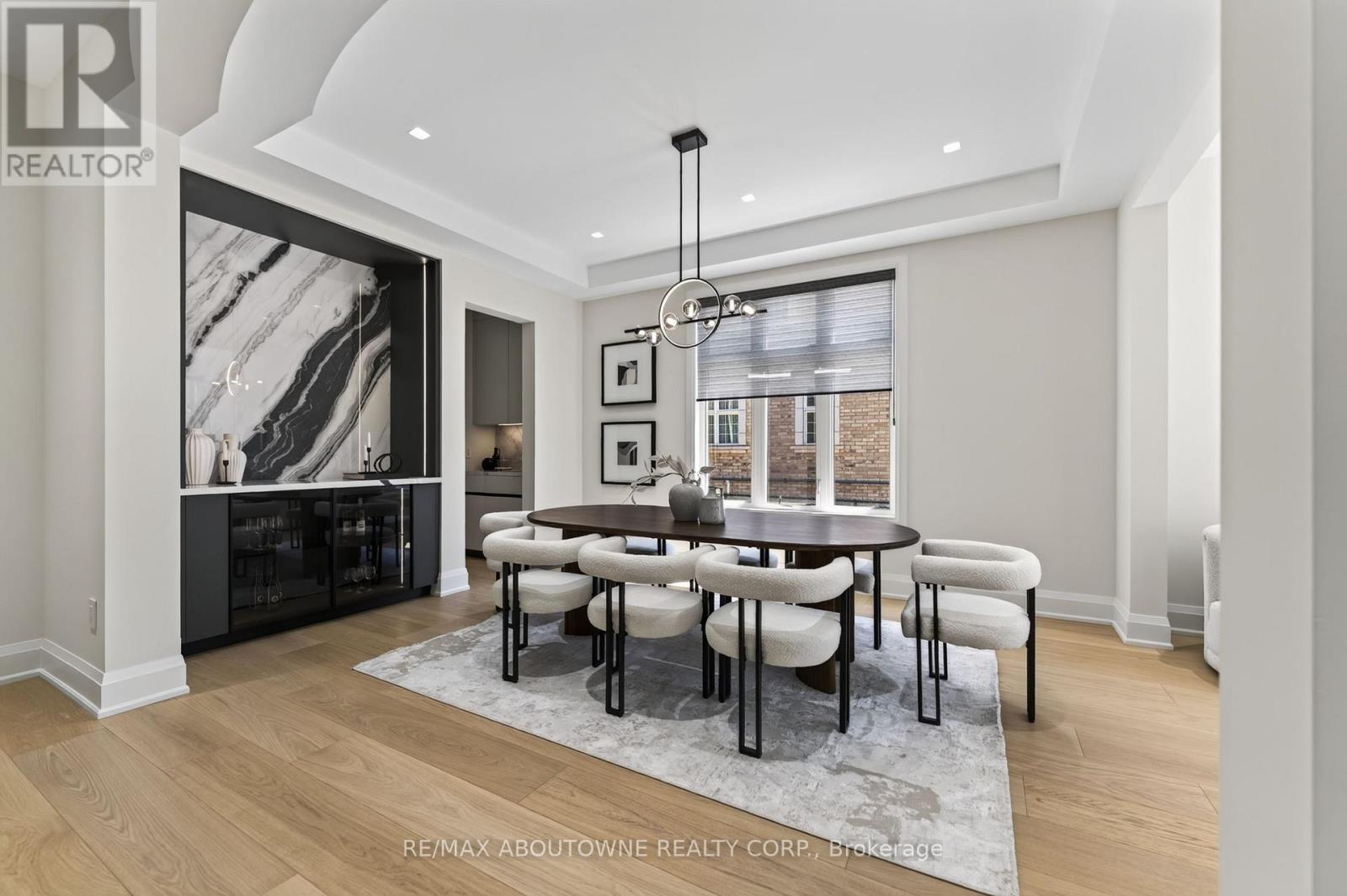 197 Polly Drive, Oakville, Ontario  L6M 5K2 - Photo 7 - W13663186