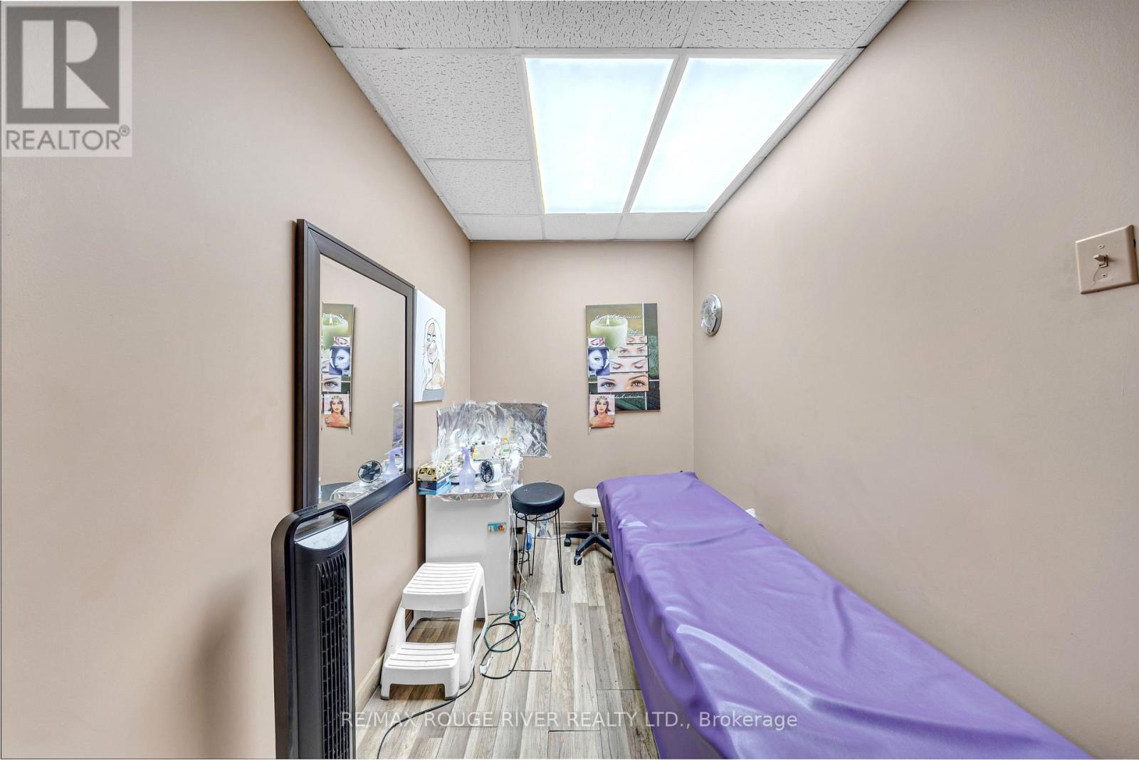 2282 Islington Avenue, Toronto, Ontario  M9W 3W8 - Photo 13 - W13663208