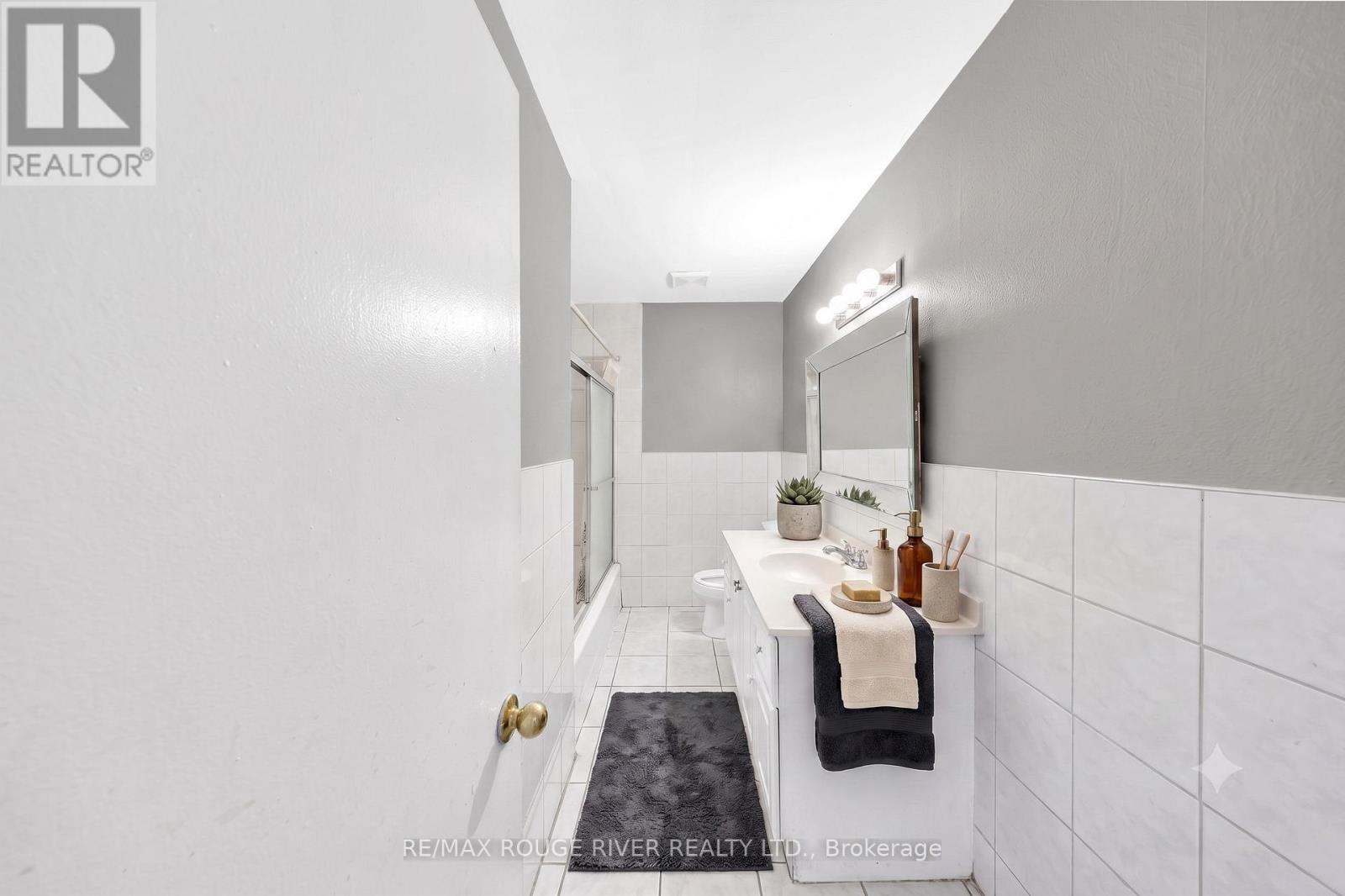 2282 Islington Avenue, Toronto, Ontario  M9W 3W8 - Photo 38 - W13663208