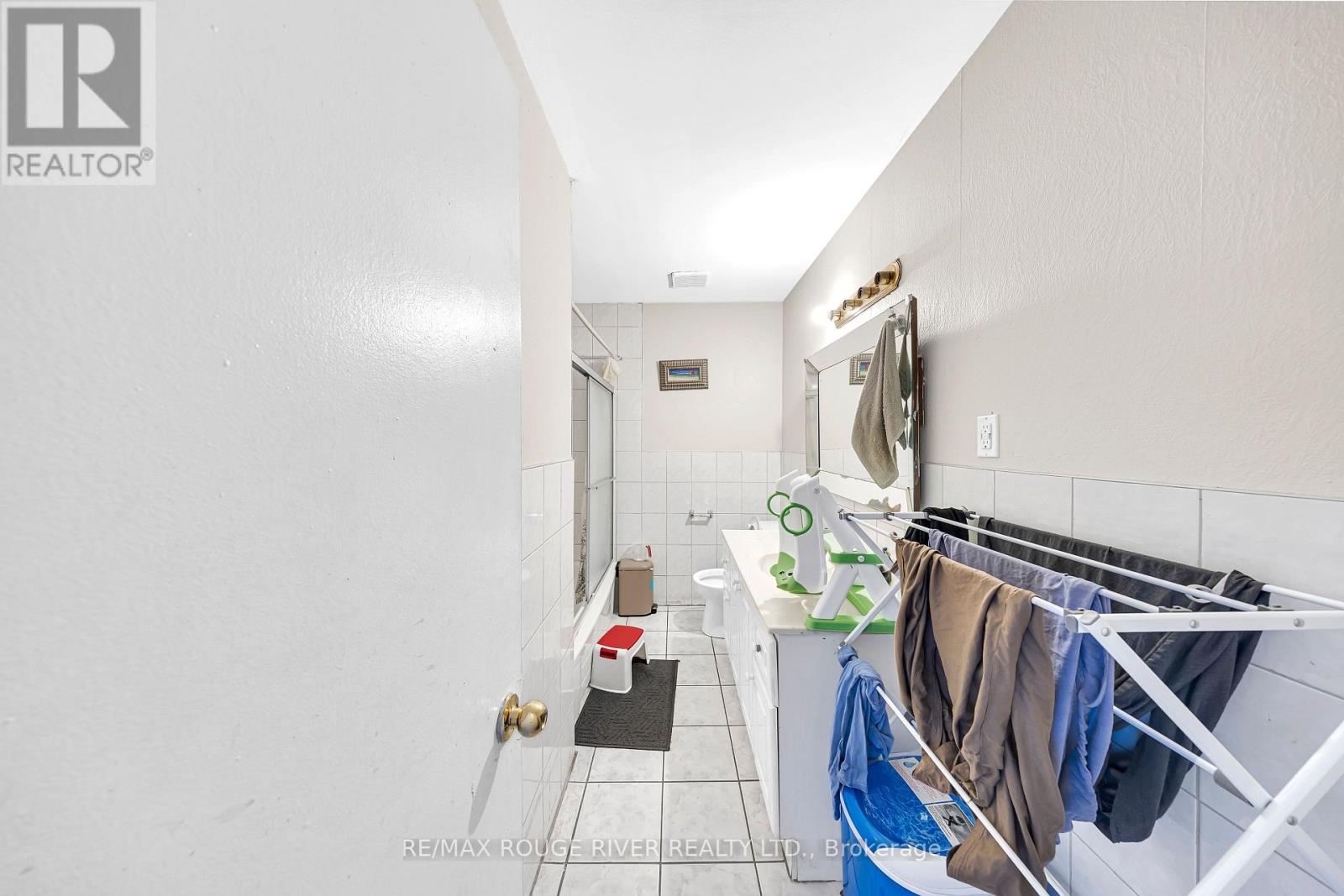 2282 Islington Avenue, Toronto, Ontario  M9W 3W8 - Photo 39 - W13663208