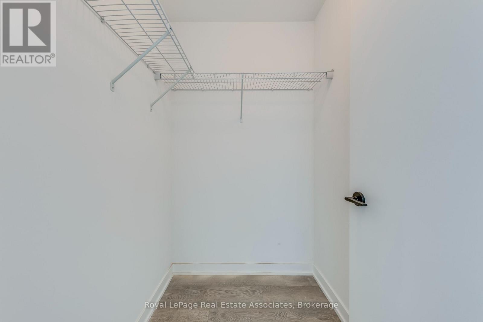 806 - 220 Missinnihe Way, Mississauga, Ontario  L5H 0A9 - Photo 17 - W13663248
