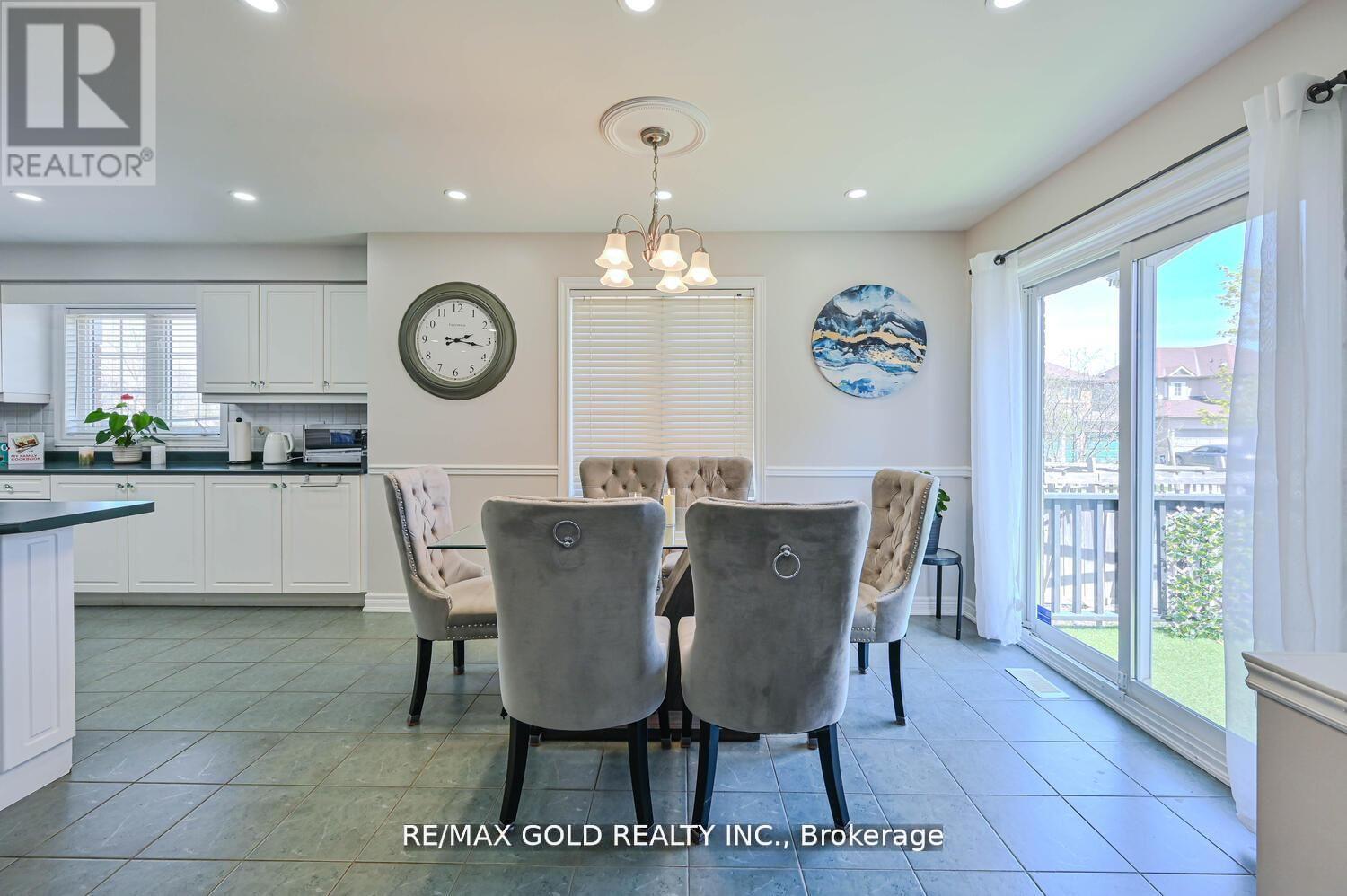 156 Barleyfield Road, Brampton, Ontario  L6R 2K3 - Photo 9 - W13663250