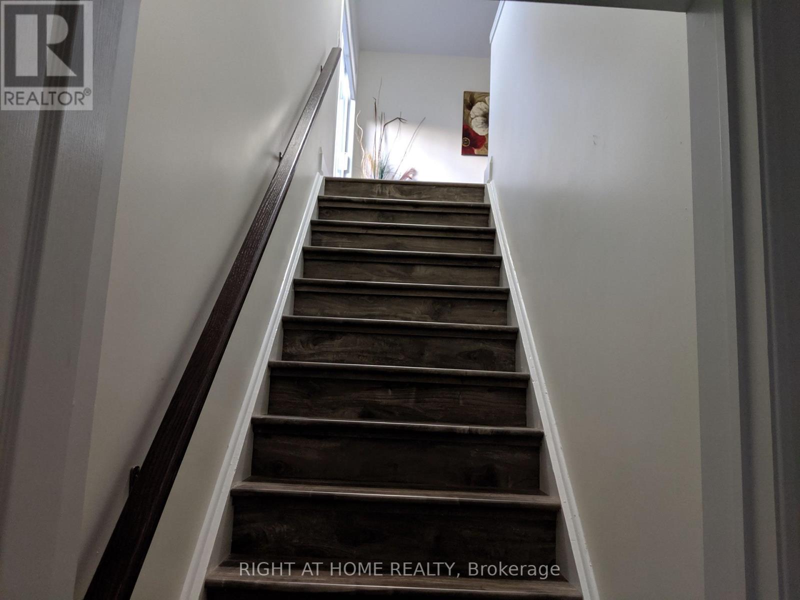 Annex Apartment - 2463 Rebecca Street, Oakville, Ontario L6L 2B1 - Photo 15 - W13663252