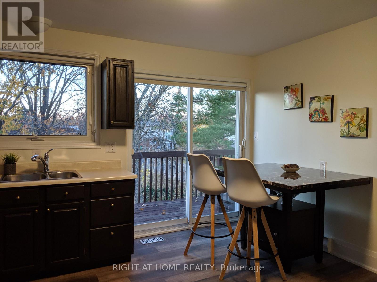 Annex Apartment - 2463 Rebecca Street, Oakville, Ontario L6L 2B1 - Photo 6 - W13663252